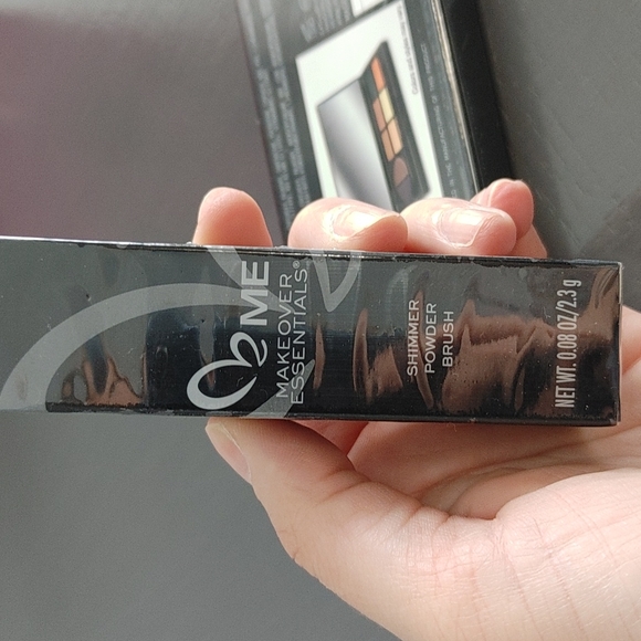 Makeover essentials KIT - Picture 10 of 12